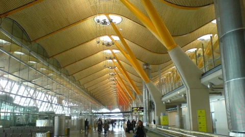 8.- Terminal 4 del Aeropuerto de Barajas