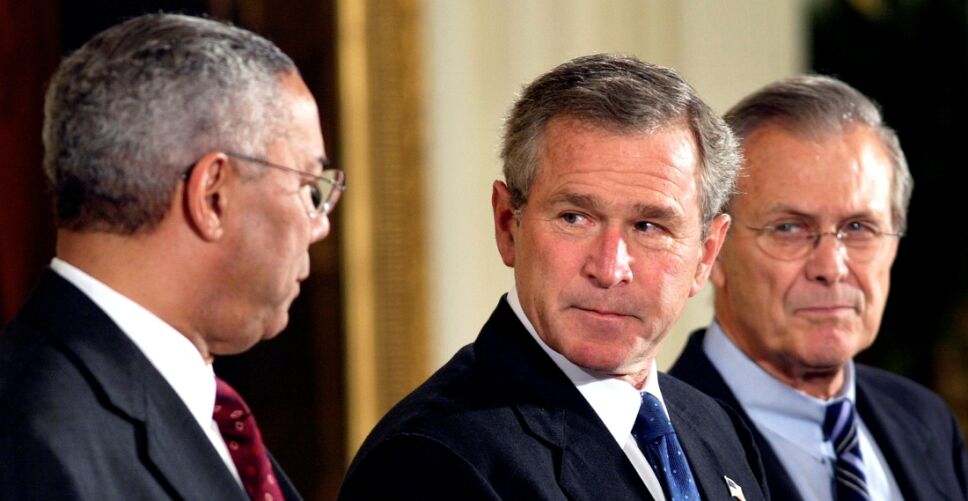 Powell, Bush y Rumsfeld en la Casa Blanca.jpg