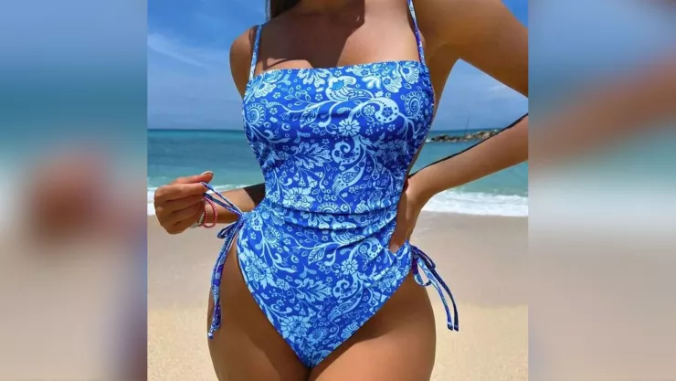 trajes de baño para mujeres bajitas