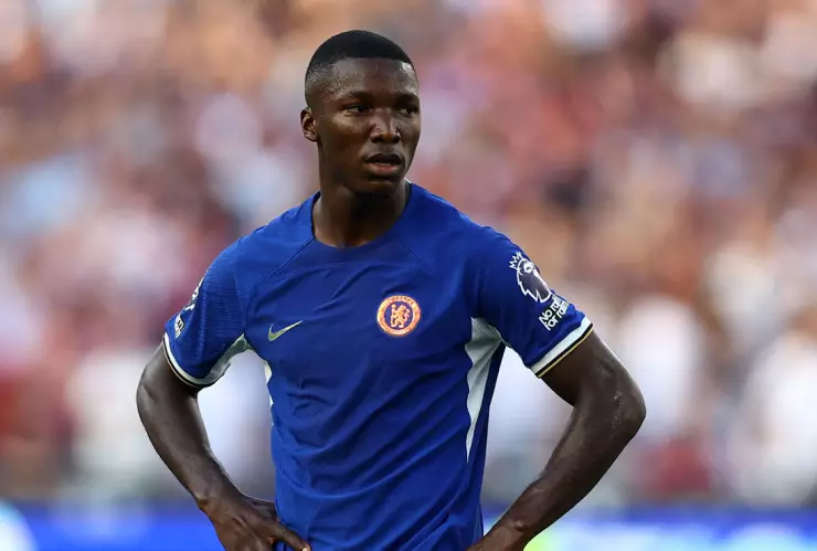 Moisés Caicedo con la camiseta del Chelsea