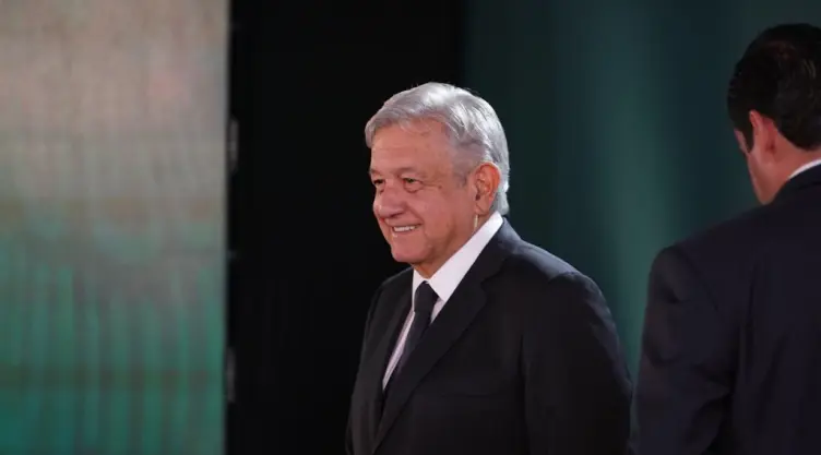 AMLO descarta recesión en México