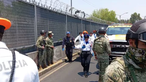 CDMX: Fuerte choque en el AICM deja una mujer muerta en el circuito exterior