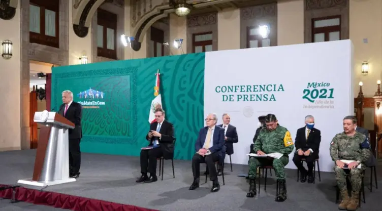 salud-vacuna-maestros (1).jpg