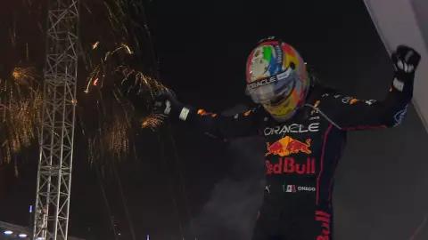 Fórmula 1 Checo Pérez gana el Gran Premio de Singapur