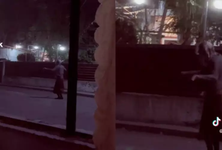 VIDEO: Captan en México a la viejita que baila y te mata