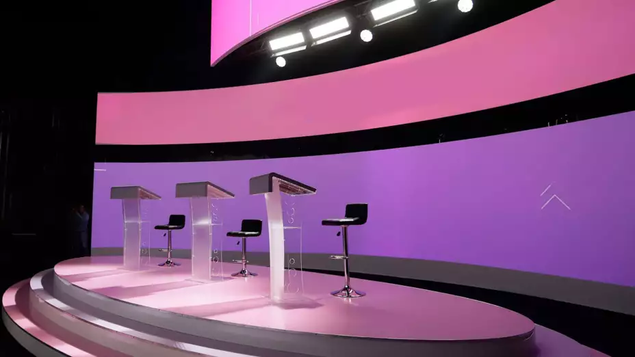 Salón de debate en Puebla.