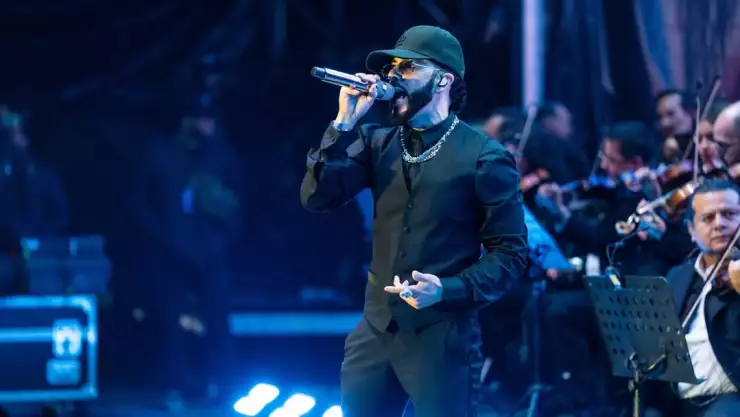 Yandel traerá a Rosarito su show sinfónico para el Baja Beach Fest 2026