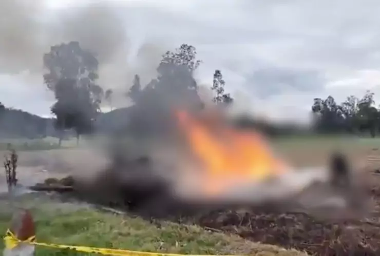 VIDEO ¡IMÁGENES FUERTES! Así quedó el avión donde viajaba Yeison Jimenez tras estrellarse en Colombia