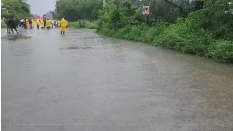 Fuertes lluvias la mañana de este sábado en Chetumal por tormenta tropical Nadine.jpg