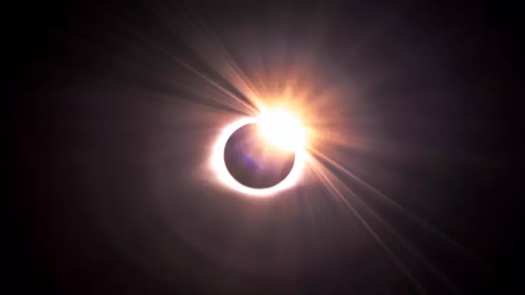 Eclipse-Solar-2023-Cómo-verlo-de-forma-segura