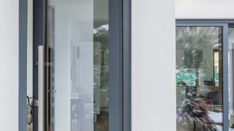 47 ideas para decorar la puerta de la entrada en tu casa: desde minimalistas, hasta muy ostentosas