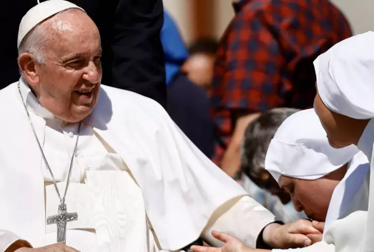 Papa Francisco será operado