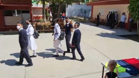 Escuela Secundaria Prohibe acceso a niño por cabello largo.jpg