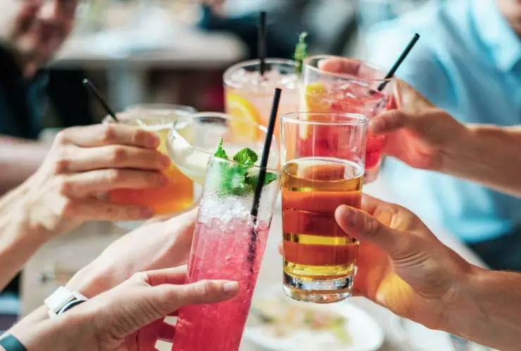 Japón quiere que sus jóvenes bean más alcohol