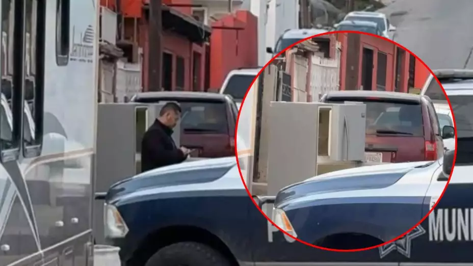 Refrigerador abandonado con restos humanos