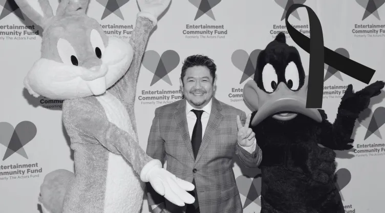 Eric Bauza ¿De qué murió el actor que dió vida a Bugs Bunny y el Pato Lucas.jpg