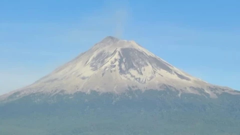 ¿Se registró un hundimiento en el volcán Popocatépetl respondió Cenapred