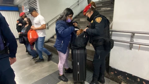 ¿Puedo ingresar equipaje al Metro de la Ciudad de México?