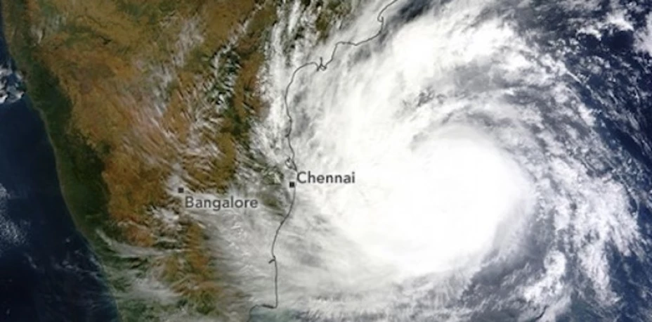 Ciclón Vardah en India