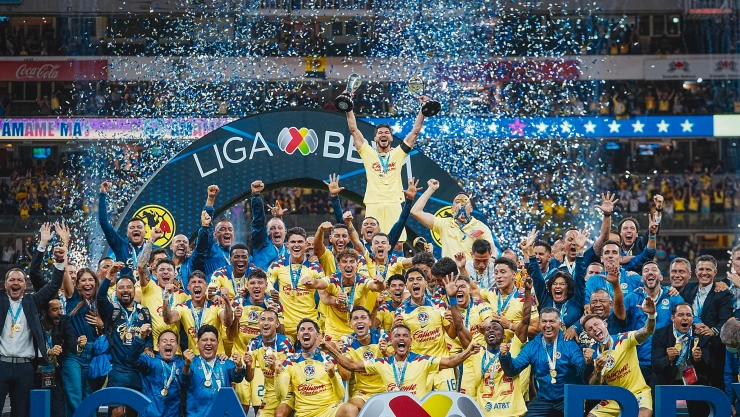 VIDEO: América se burla de Cruz Azul y canta “Andar conmigo” durante su festejo