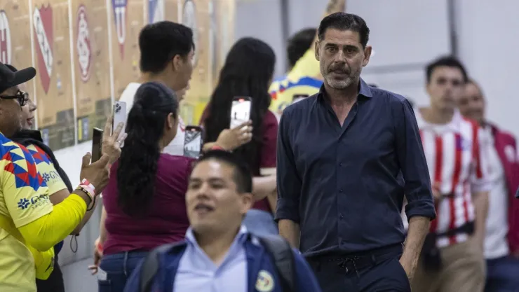 ¿Se va de Chivas? Esto sabemos de la situación de Fernando Hierro