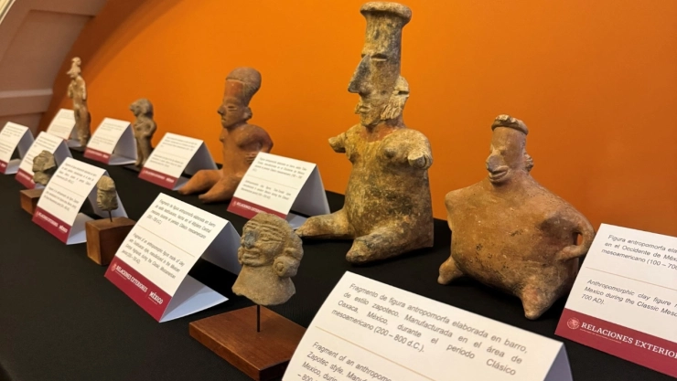 México-recupera-22-piezas-arqueológicas-que-mantenía-una-familia-de-Filadelfia