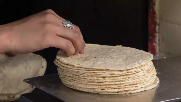 Advierten por la venta y consumo de tortillas piratas
