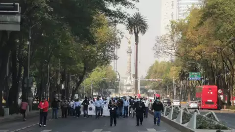 POLICÍAS MARCHA REFORMA.jpeg
