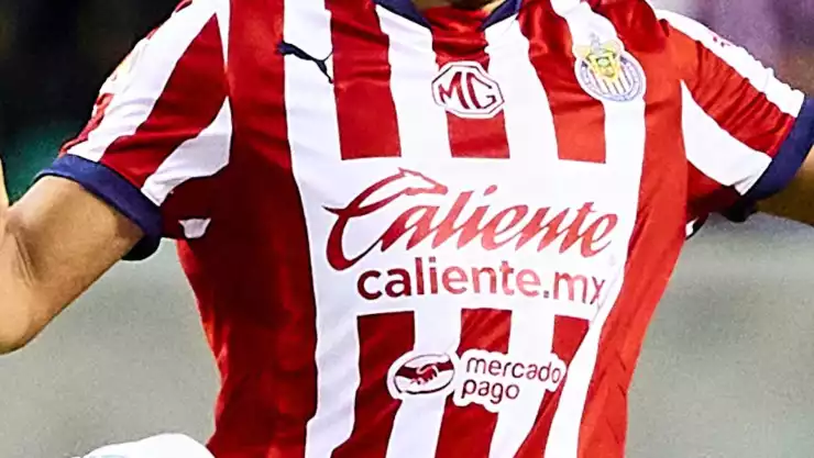 Chivas necesita refuerzos para el Apertura 2025 Liga MX.