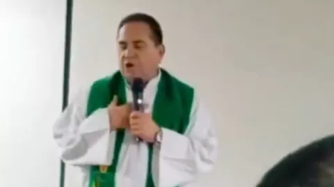 Padre se hace viral al cantar en misa un tema del fallecido Yeison Jiménez, quien perdió la vida en un accidente de avión
