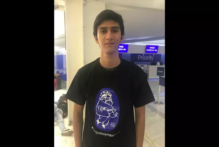 Jóvenes apoyados por Guillermo del Toro triunfan en Olimpiada de Matemáticas