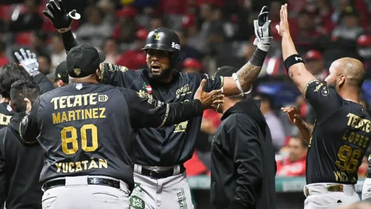 Épica remontada de los Leones de Yucatán a los Diablos