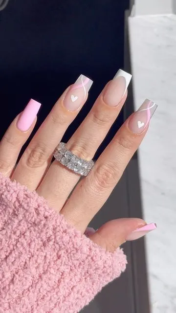39 diseños de uñas que puedes usar en rubber y se verán elegantes: en cuadradas o almendradas
