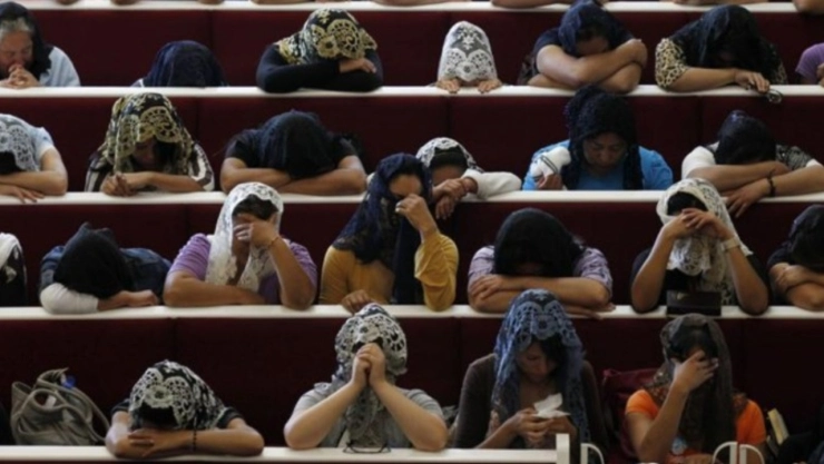 Advierten a fieles religiosos por nueva estafa de hackers con IA en Saltillo, Coahuila