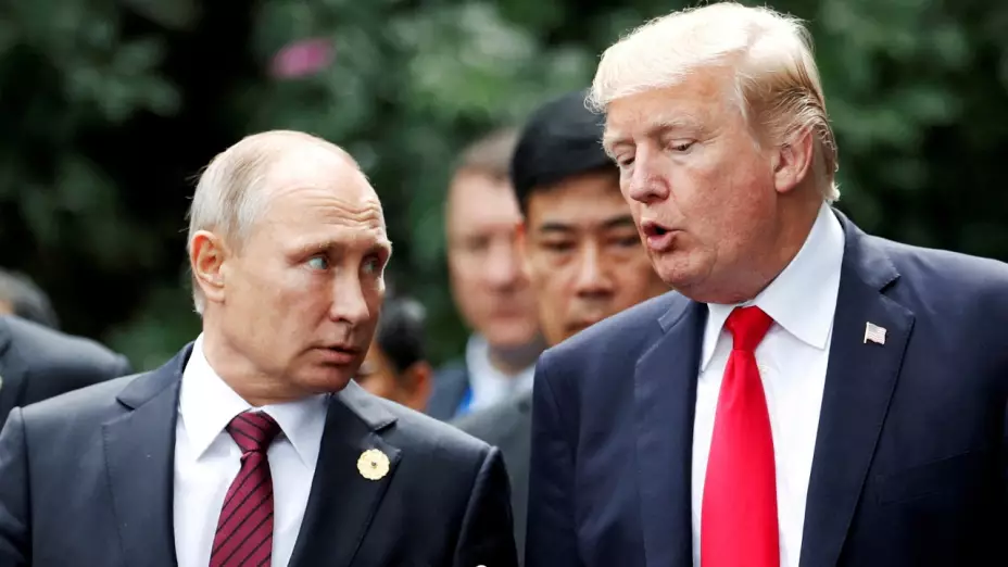 Trump confirma reunión con Putin en Alaska. El encuentro busca un acuerdo de paz con concesiones territoriales a Rusia.