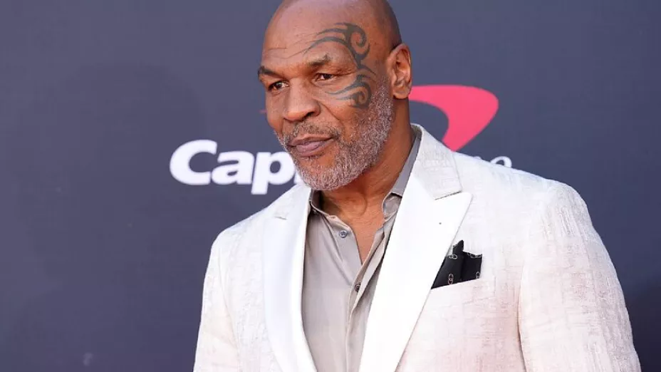 Mike Tyson uno de los boxeadores más grandes de la historia