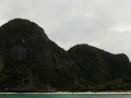 Autoridades de Tailandia cerraron la playa por daños en el ecosistema.
