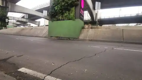 Microsismos en CDMX Desalojan 8 edificios de Mixcoac por daños estructurales.jpeg