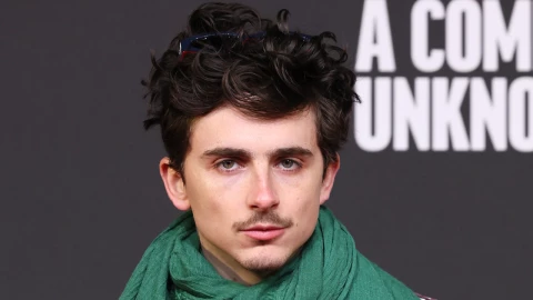 Un Completo Desconocido dónde ver