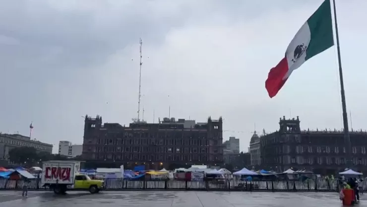 Sheinbaum en el Zócalo: Plantón de la CNTE se reubica por el cierre de campaña