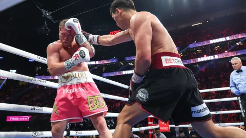 Canelo Álvarez pelea Dmitry Bivol | el ruso retiene su título