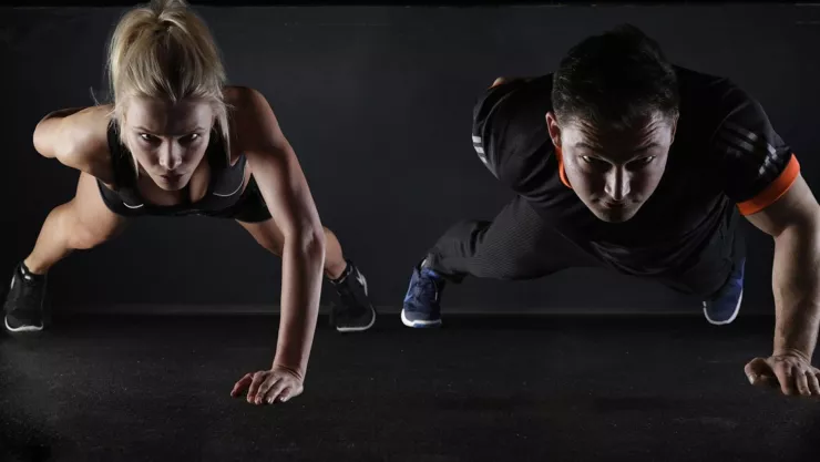 Este es el efecto de las sentadillas en el cerebro; así lo mantiene saludable