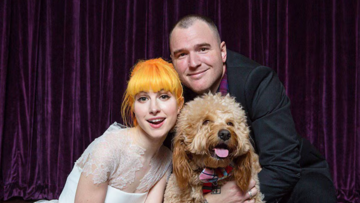 Hayley Williams rompe el silencio tras la muerte de su exesposo, Chad Gilbert