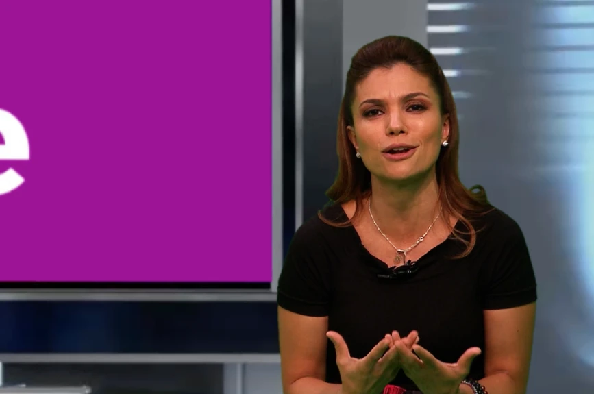 Tabata Jalil, en plena ponencia virtual.png