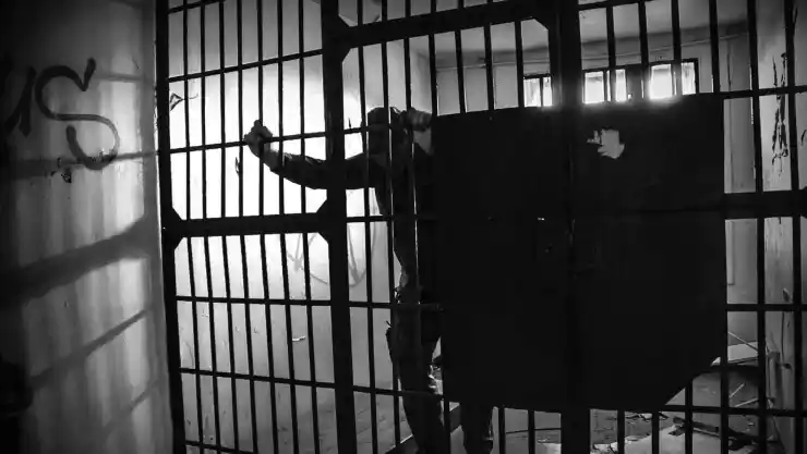 asesinan pedofilo prision reino unidos.jpg