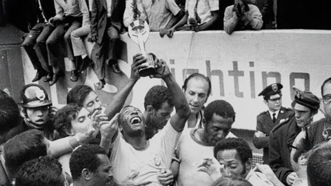 Robaron Copa del Mundo Pelé en Navidad