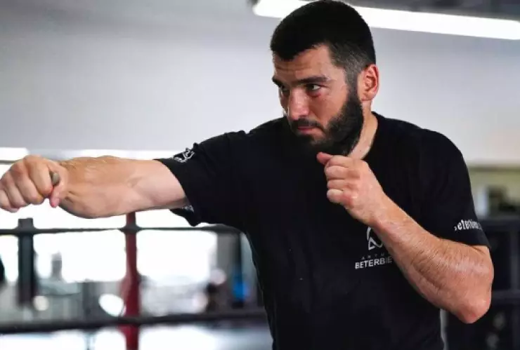 Arthur Beterbiev Callum Smith box pelea