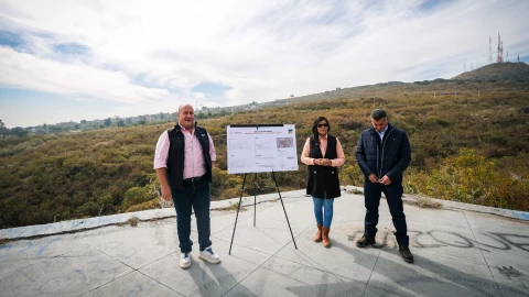 Enrique Alfaro anuncia construcción Centro Universitario de Tlaquepaque en Cerro del Cuatro