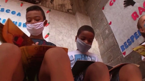 Proyecto de literatura en favelas de Brasil