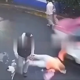 SSC busca a conductor por presunto asalto a mujer que saltó de taxi en Magdalena Contreras.jpg